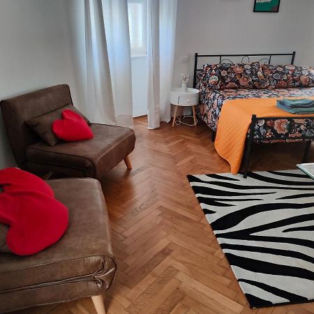 Volta 8 Rooms Τεργέστη Εξωτερικό φωτογραφία